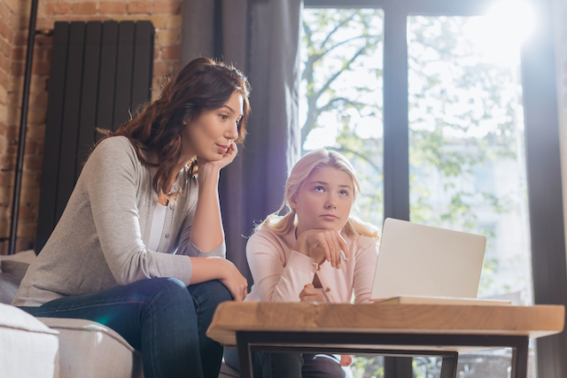 Homeschool vs. Online School mom and daughter